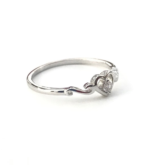 Heart Sterling Silver Ring - Picture 5 of 8
